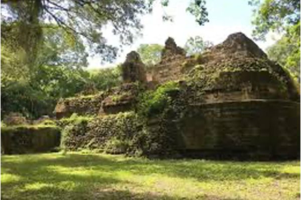 Uaxactún – Two Days and One Night from Flores